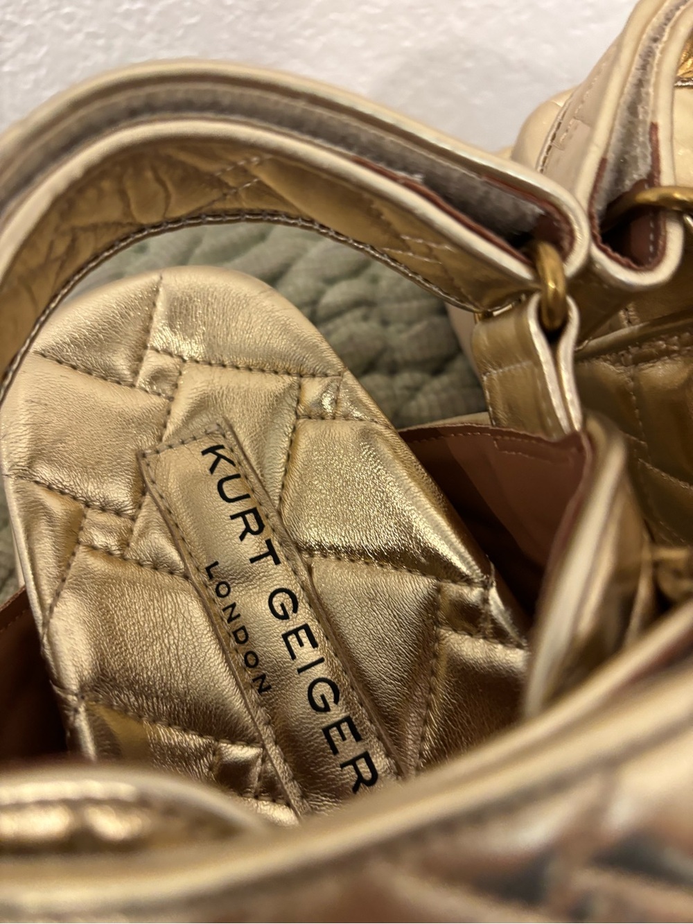 NEW Kurt Geiger Women's Orson Quilted Metallic Gold Flat Platform Sandals - Picture 6 of 12